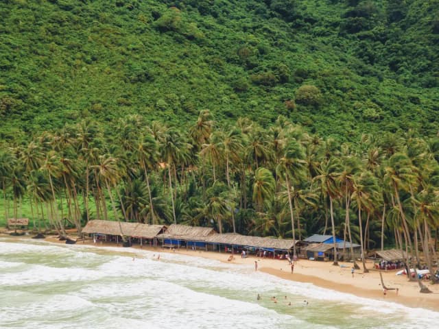 Nam Du Island detail 03
