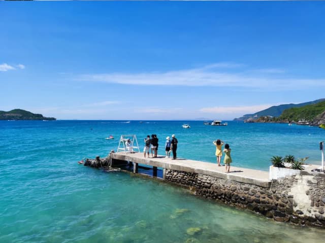 Nha Trang Beach – vibrant coastal tourism scene