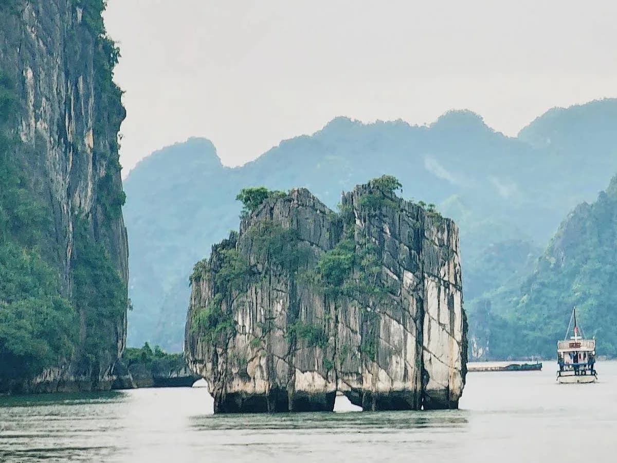 Ha Long Bay – UNESCO World Heritage Site with emerald waters and thousands of limestone islands in Quang Ninh, Vietnam