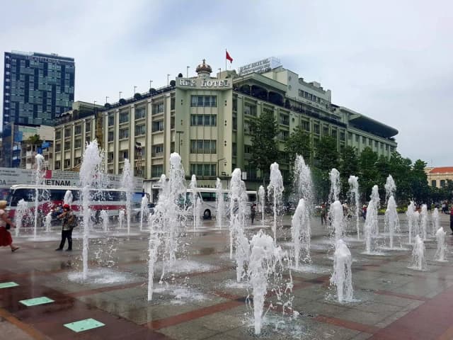 Nguyen Hue Walking Street - detail 02