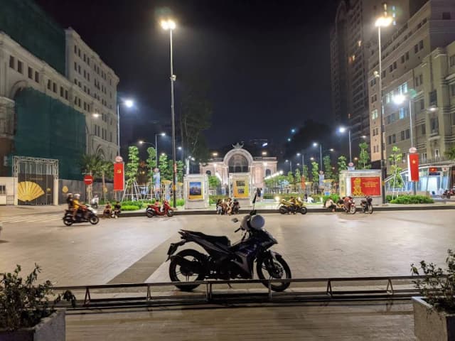 Nguyen Hue Walking Street - detail 03