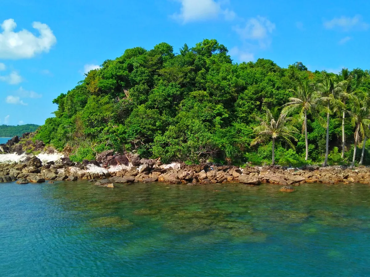 Nam Du Island detail 01