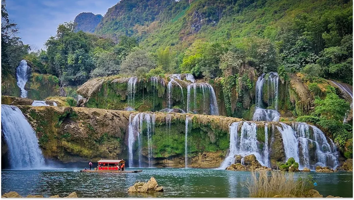 Ban Gioc Waterfall (Cao Bang)