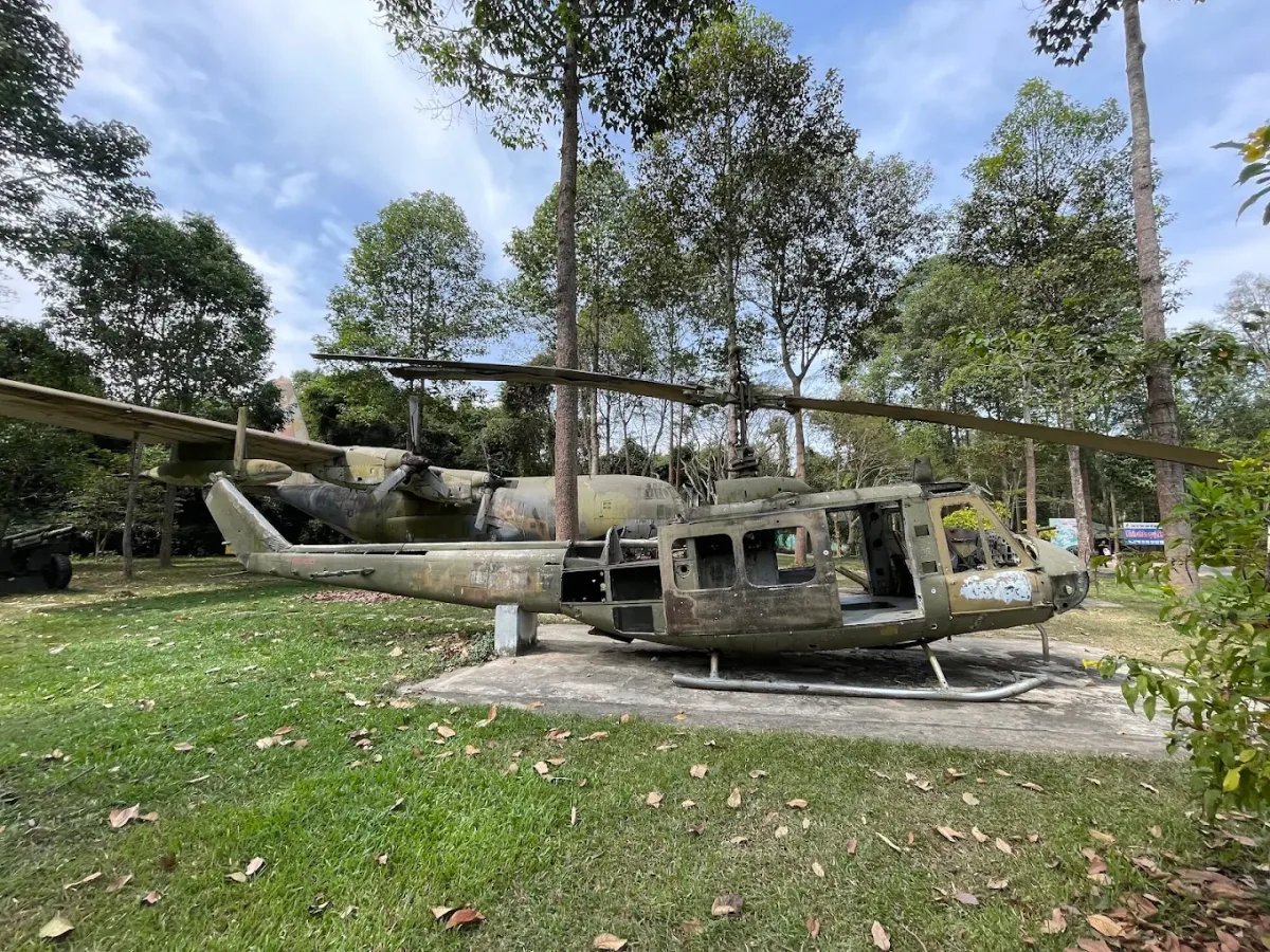 Cu Chi Tunnels detail 04