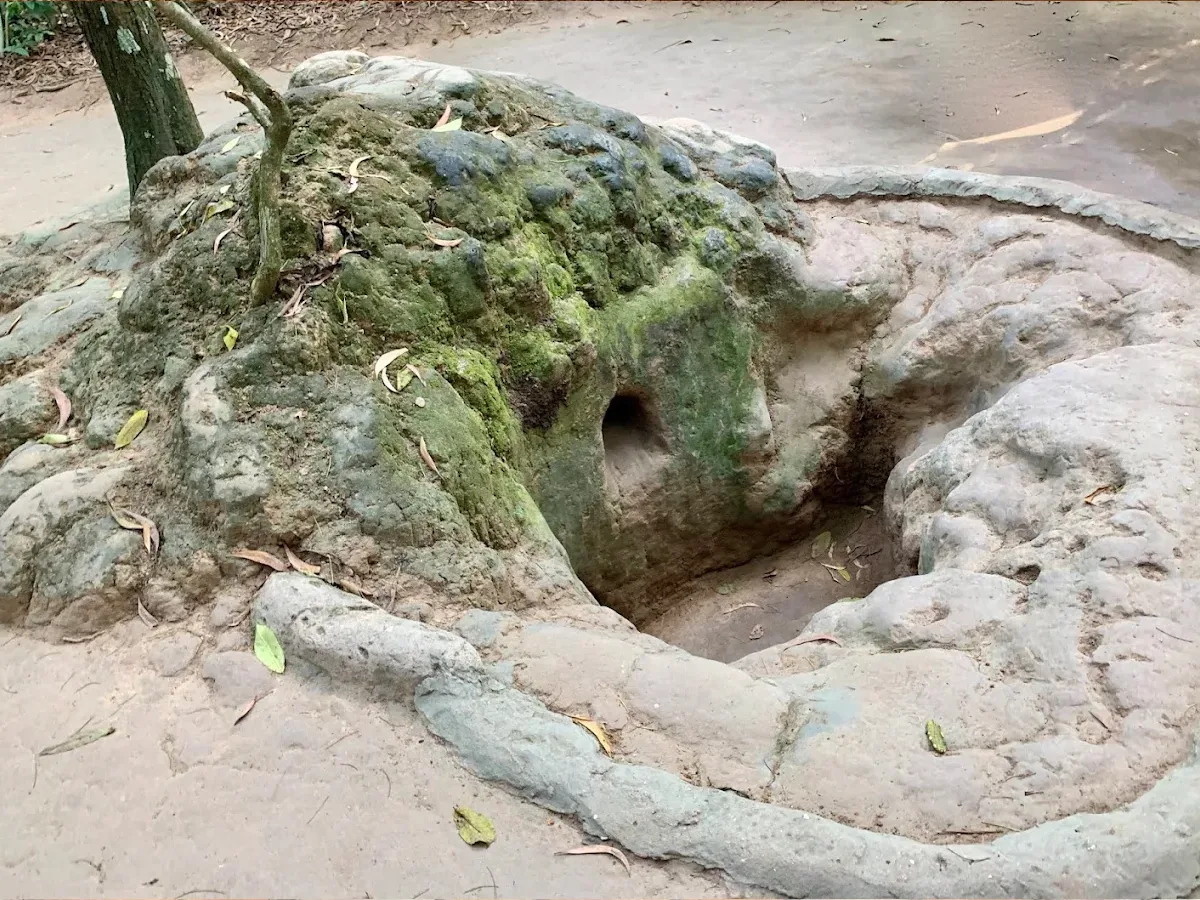 Cu Chi Tunnels detail 07