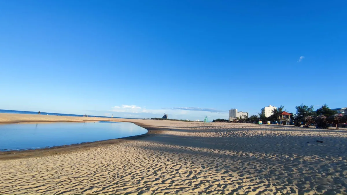 Stunning sunrise over Nhat Le Beach in Quang Binh