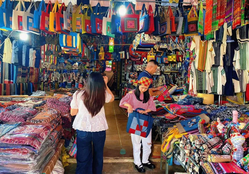 Local people trading goods at Bac Ha Market in northern Vietnam